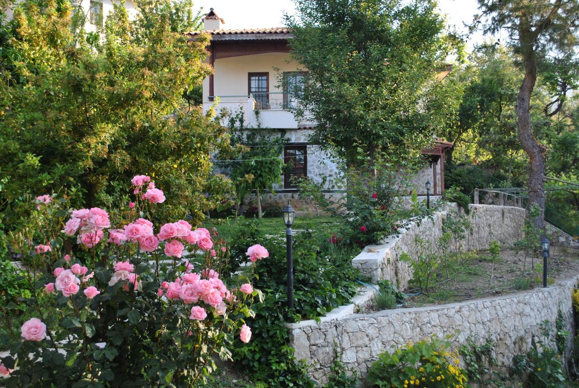 Kleo Cottages Калкан Екстериор снимка
